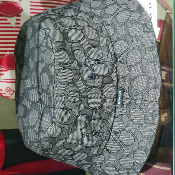 New! Coach Bucket Hat, Size M/L, All Gender - Picture 2 of 7